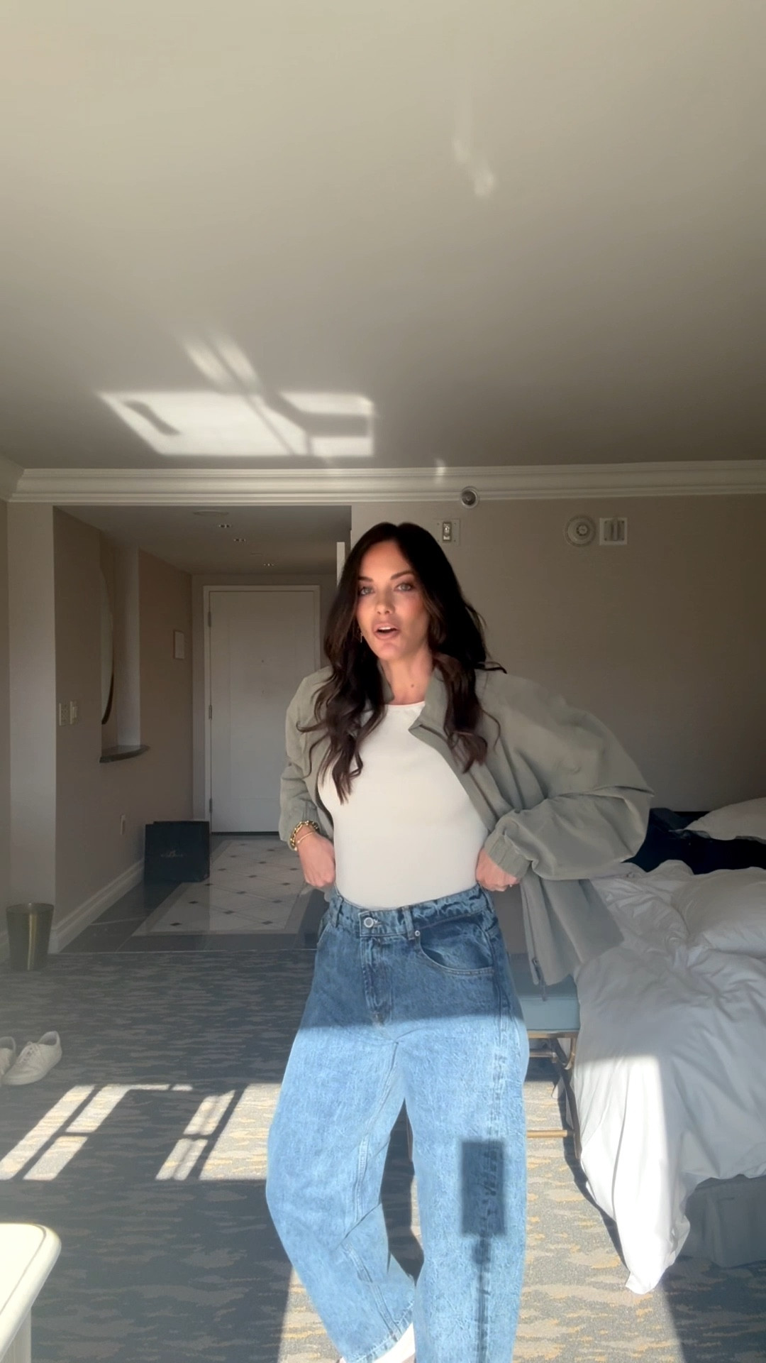 Fit check from Vegas 🤍 @Vuori US 
@lululemon @zara @Nike US 
Zara jeans 9632/284. #fitcheck #grwm #vegas #fashioninspo