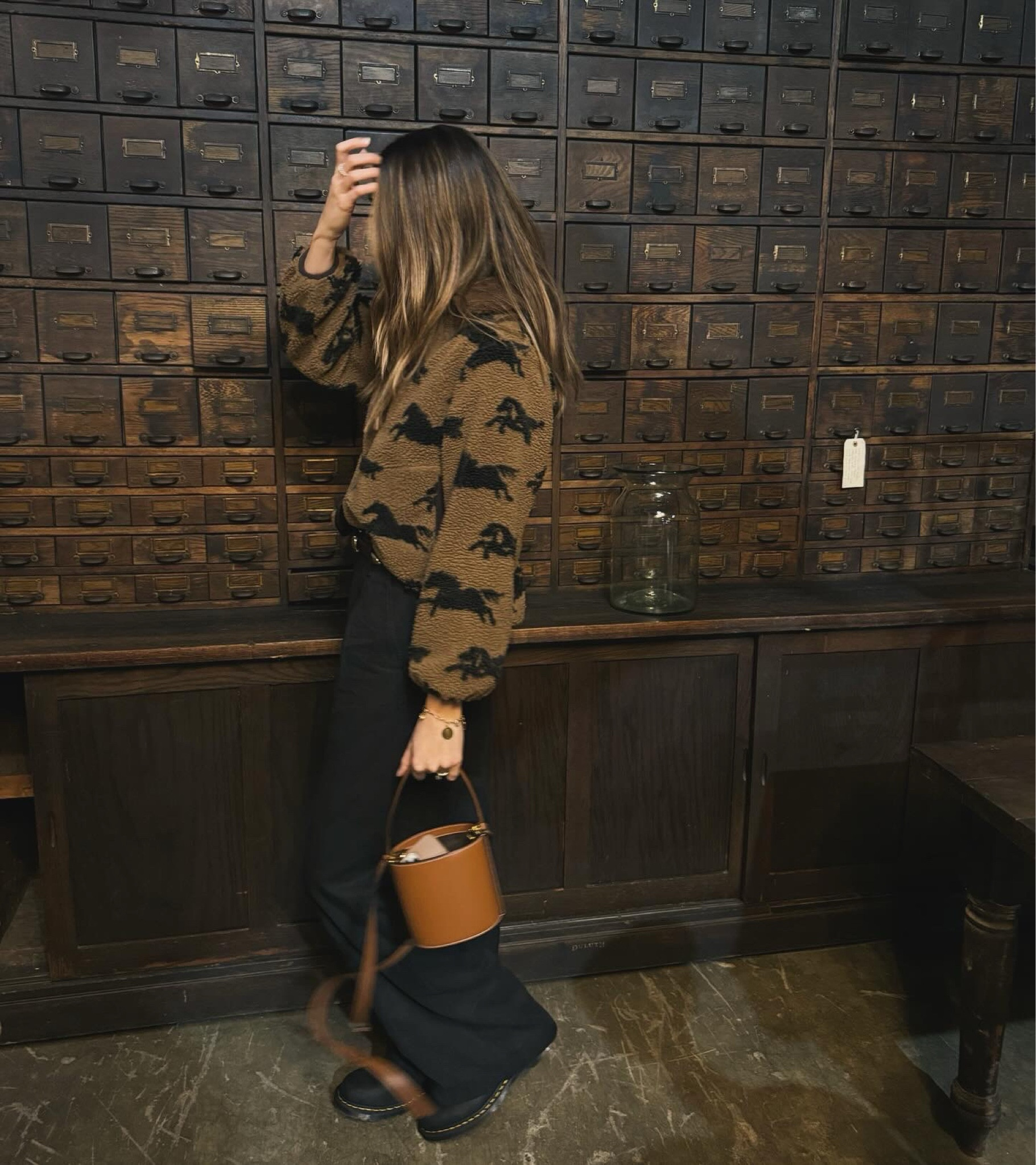 Antiquing in upstate New York look🪵🌲

#LTKstyletip #LTKSeasonal #LTKHoliday