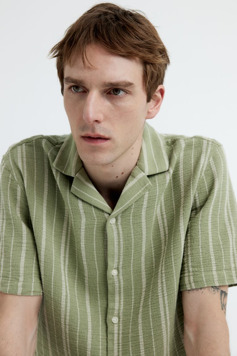 Regular Fit Textured-knit Resort Shirt - Khaki green - Men | H&M US | H&M (US + CA)