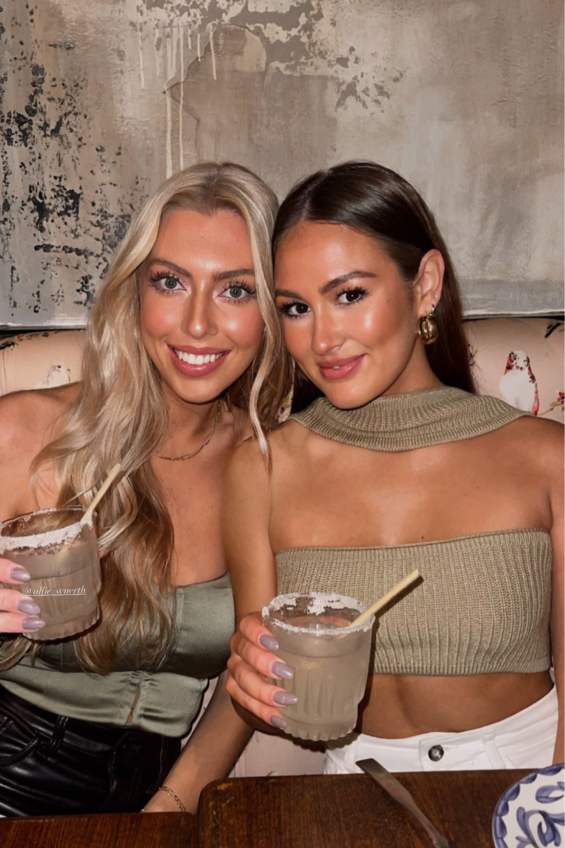 Birthday Dinner | Girls Night Out Outfits | Dressy Dinner Outfit

#LTKfit #LTKHoliday #LTKstyletip