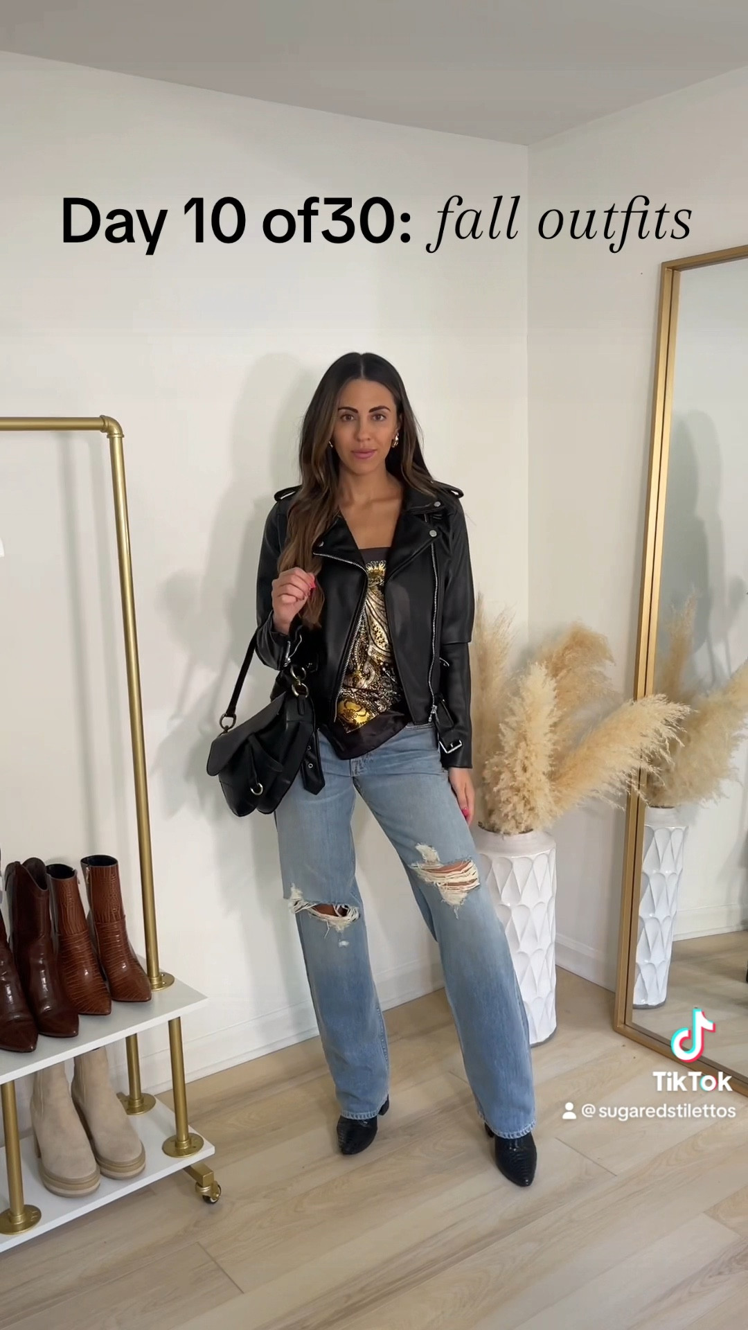 Edgy fall outfit — loose fit denim (26) Amazon scarf worn as a top, my FAVORITE ankle boots, and a leather jacket (small)

Going out outfit | fall outfit inspo | edgy style | leather jacket outfit | date night outfit 

#LTKshoecrush #LTKSeasonal #LTKFind