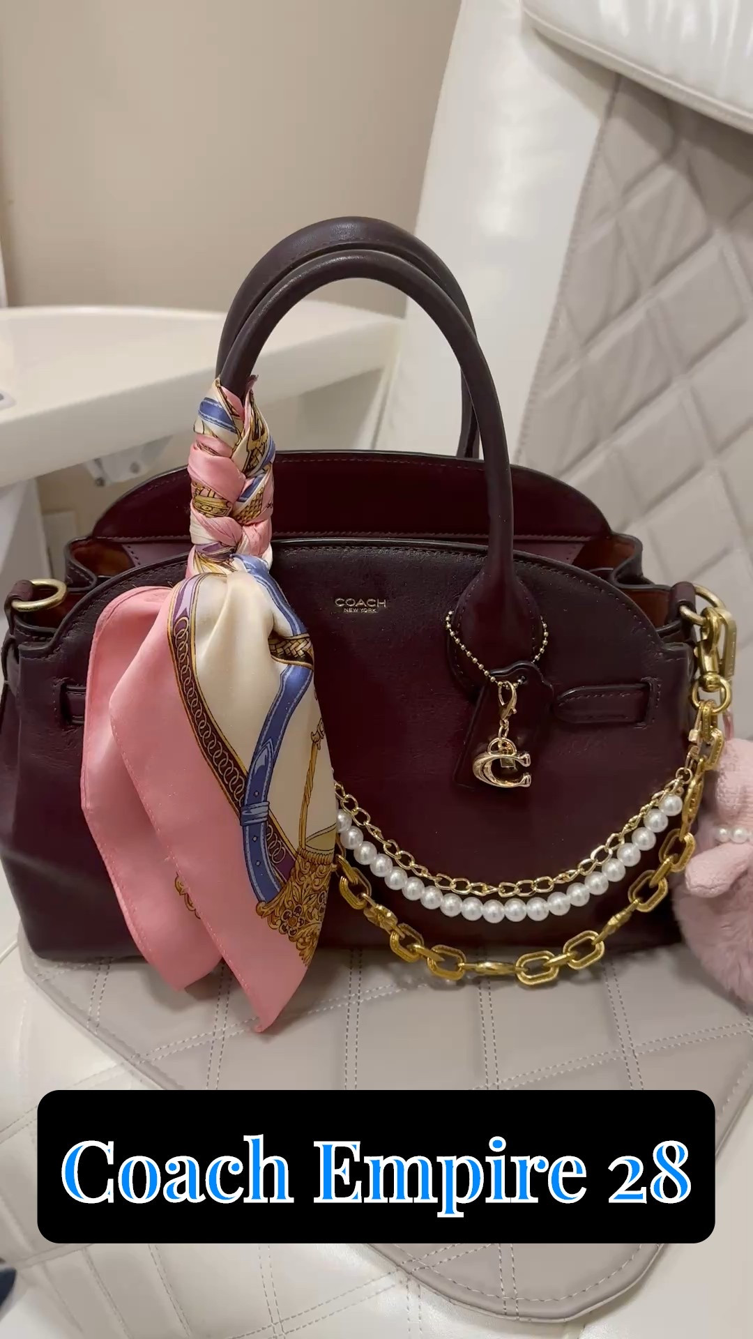 BAG OF THE DAY! Coach Empire 28!! What’s in my bag! 