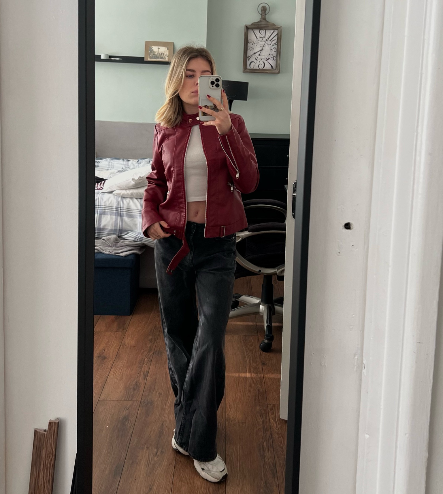 Cherry red leather jacket outfit inspo 
