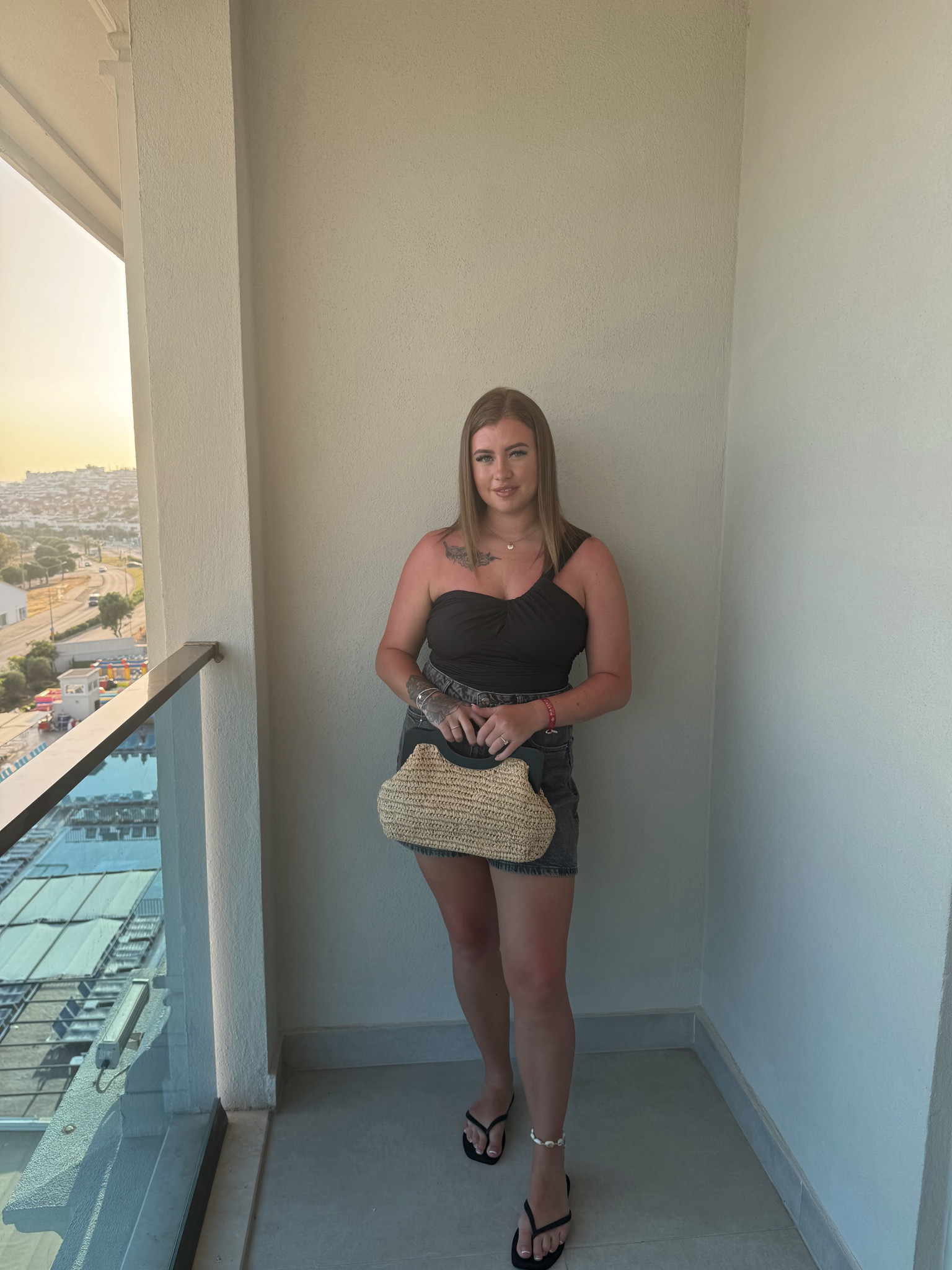 Midsize holiday evening outfit 🖤

#LTKsummer #LTKmidsize