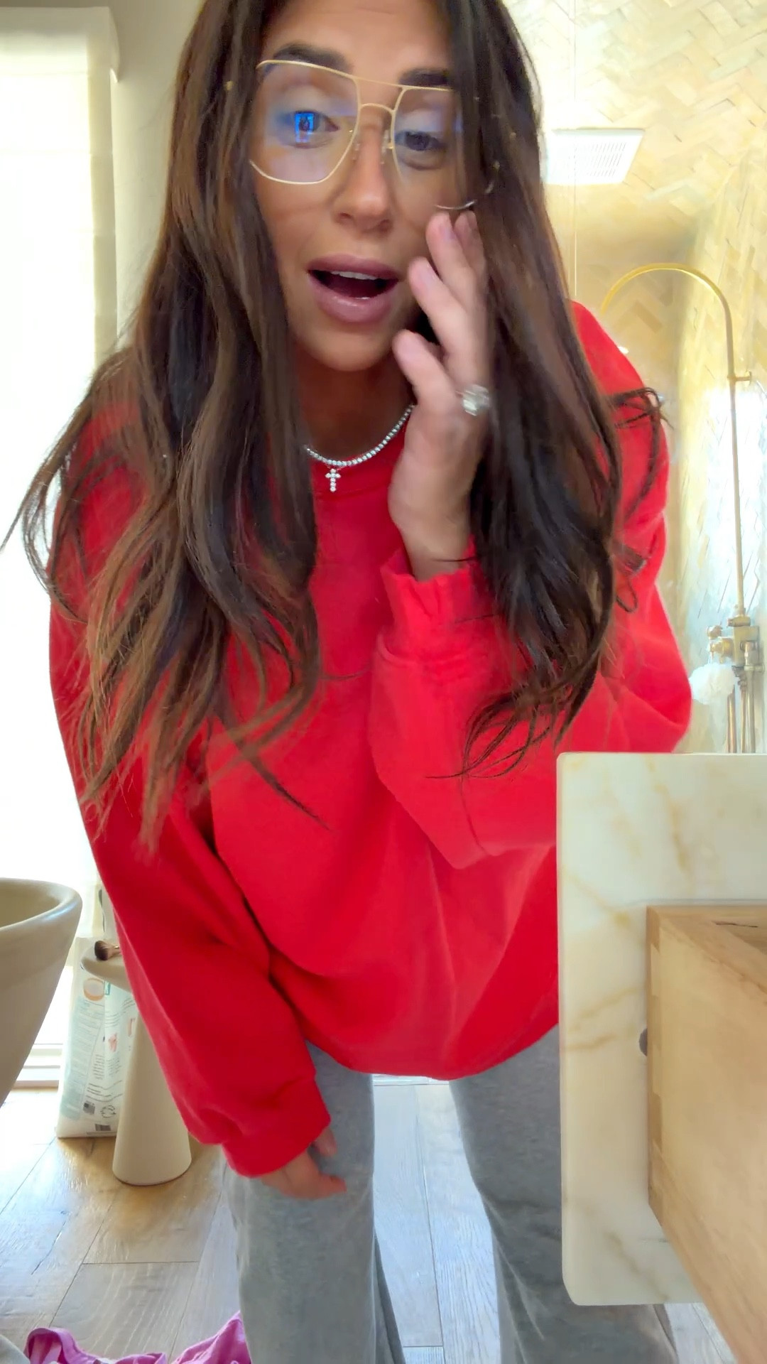 Why is a barrel sweat so much more elevated✨ heading to a little vday party for Rosie’s friends! 

Top: xl
Bottoms: l 

Dressupbuttercup.com #dressupbuttercup #dederaad 

#LTKgrwm #LTKootd #LTKValentine