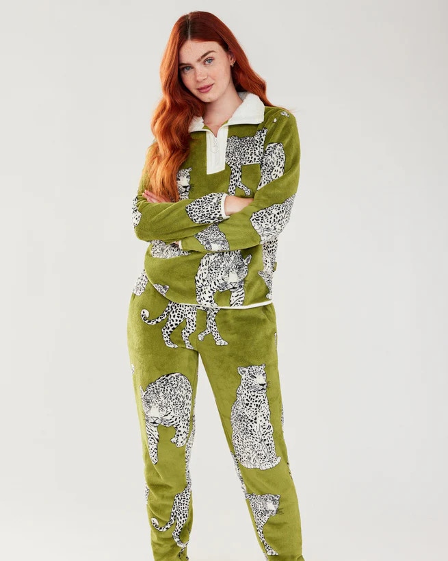 Olive Leopard Fleece Sweatshirt & Joggers Lounge Set | Chelsea Peers NYC