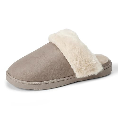 Amazon Essentials Women's Faux Fur Cozy Slippers, Grey, 12 | Amazon (US)
