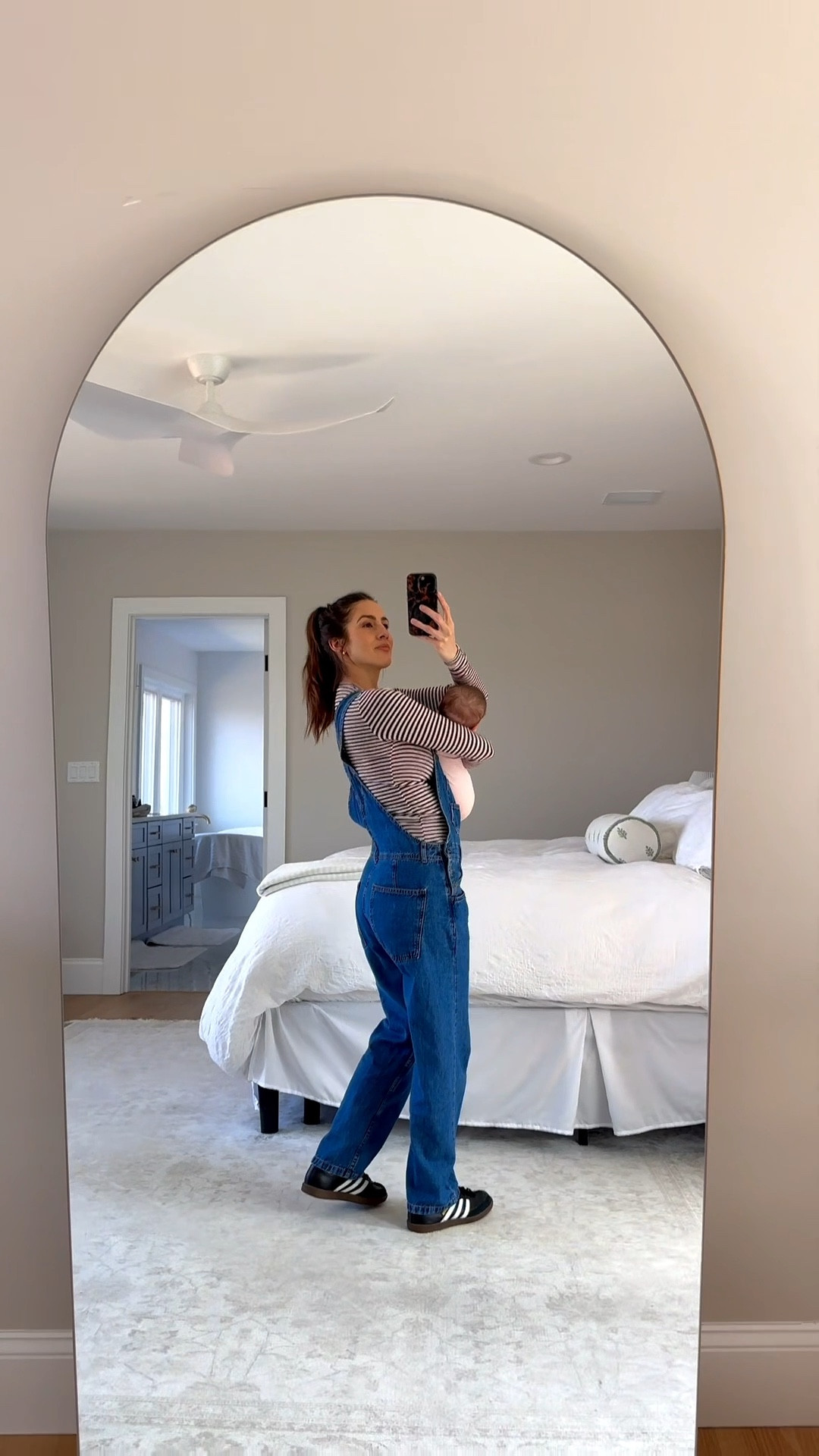 first time mom ootd 👖