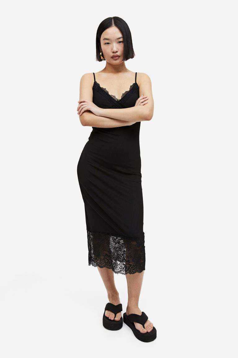 Lace-trimmed mesh dress | H&M (UK, MY, IN, SG, PH, TW, HK)
