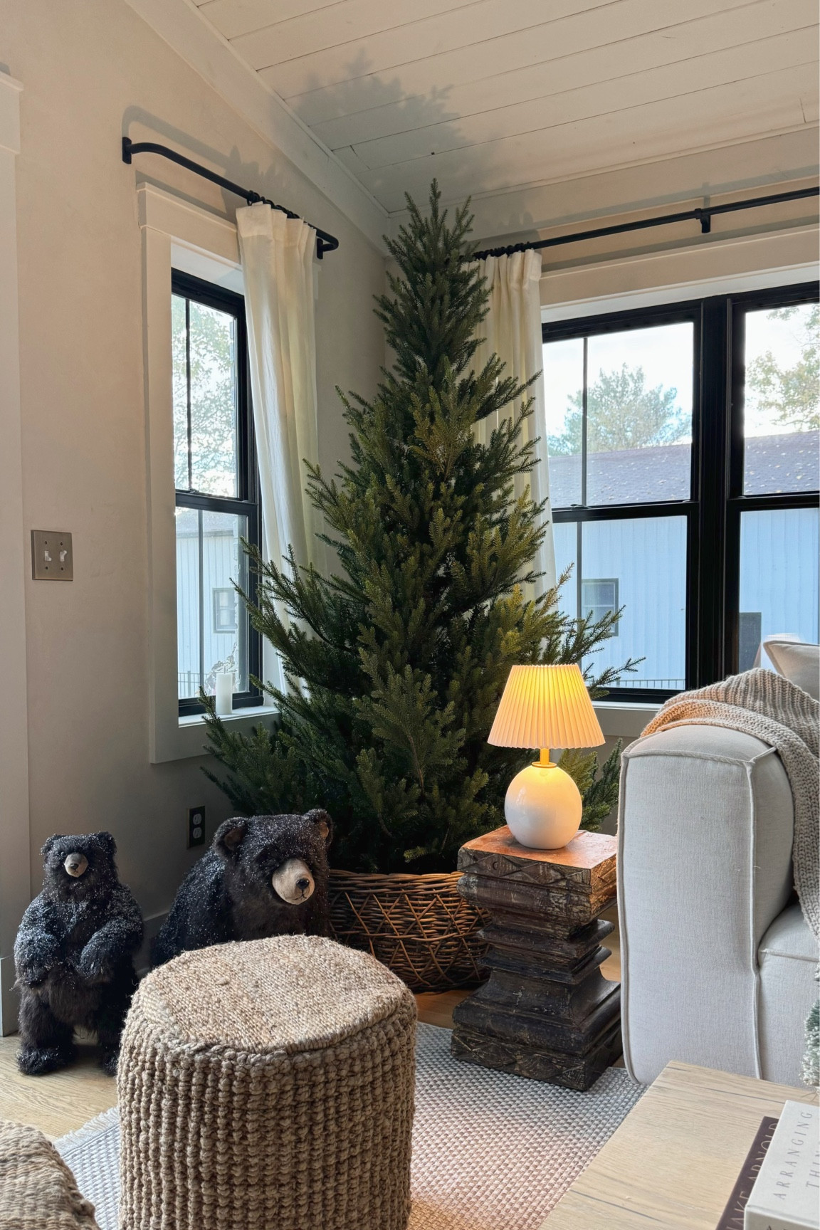 Linking the pre-lit version of my tree! 

#LTKhome #LTKHoliday