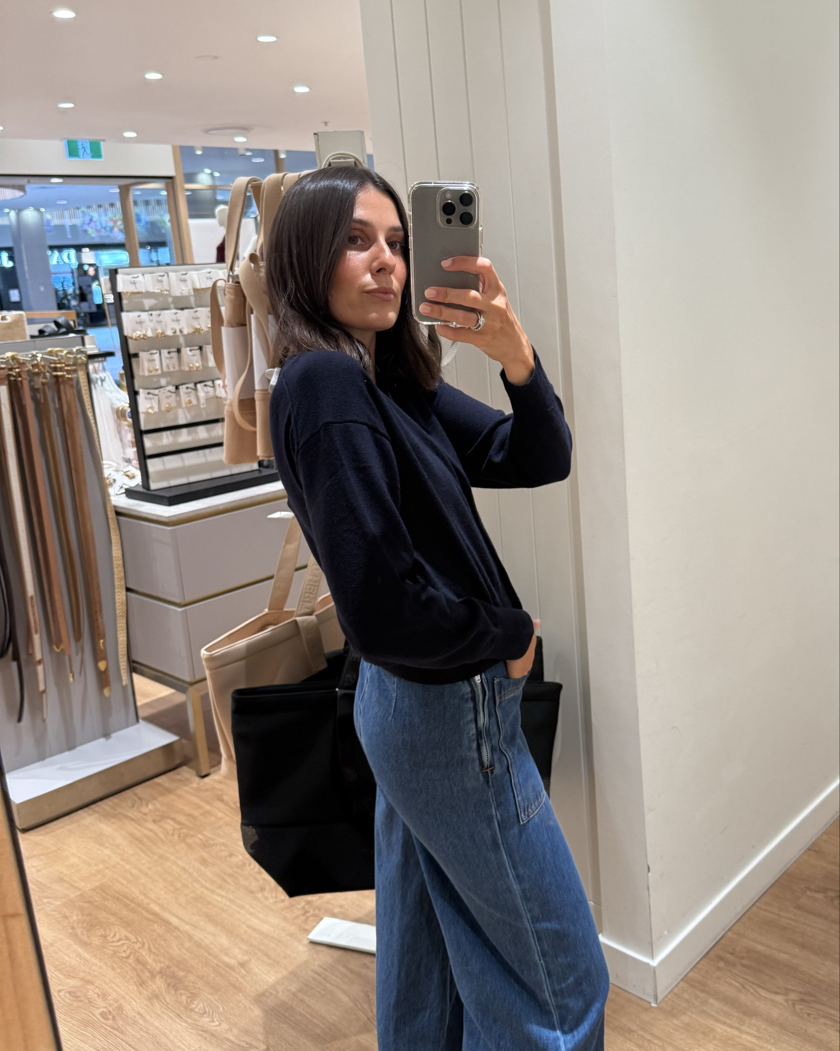 Navy blue cardigan and wide leg jeans for autumn x 