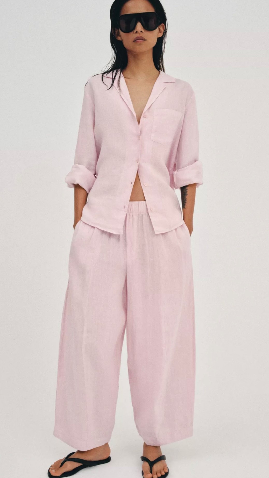 Love this linen set for summer. Runs large so size down 

#LTKSeasonal #LTKmomlife #LTKTravel