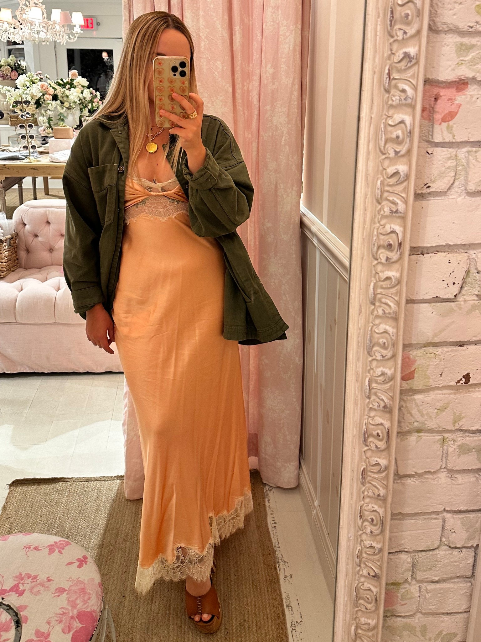 Love this apricot color! It makes the slip dress look vintage. (Wearing size 2)

#loveshackfancy #dress #weddingguest #slipdress #fall #falloutfit #falldress



#LTKHoliday #LTKStyleTip #LTKWedding