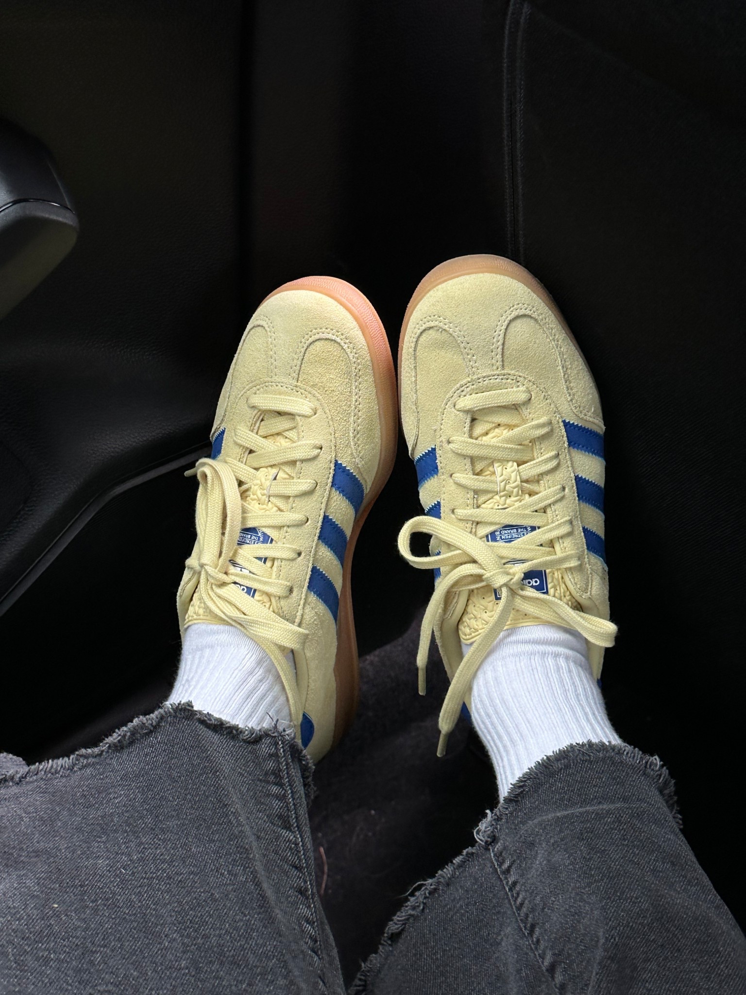 obsessed with these butter yellow adidas gazelles 