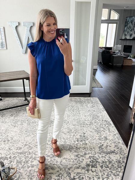 Casual Work outfit 


Fashion outfit  Work outfit Outfit inspo  Lifestyle  Casual  Everyday  Seasonal  Fashion guide  Outfits for her  

#LTKover40 #LTKstyletip