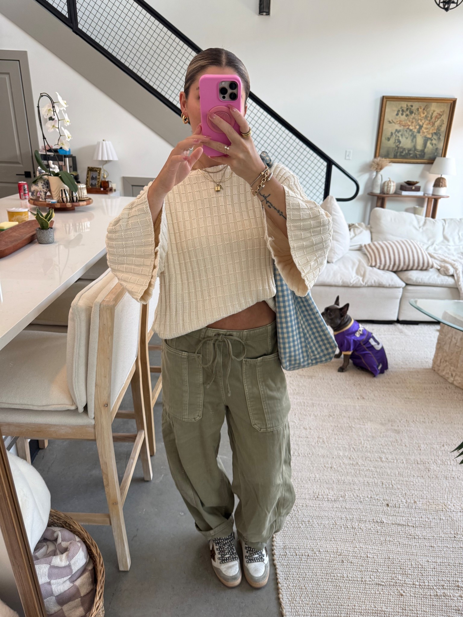 might not feel like fall but i am in a fall mood 
xs top 
xs pants 

#LTKStyleTip #LTKSeasonal #LTKU