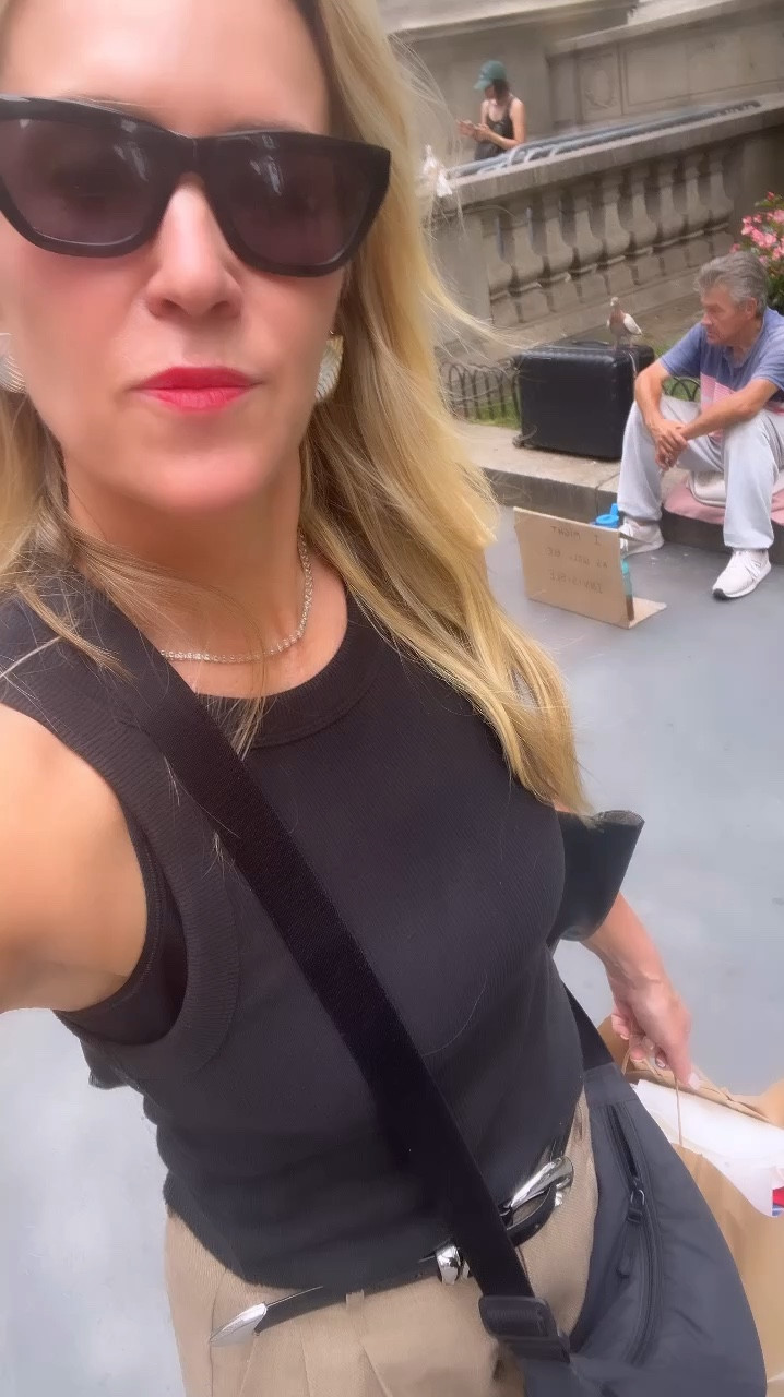 Working in NYC today. Cute, professional and comfortable 👌

#LTKsalealert #LTKstyletip #LTKworkwear