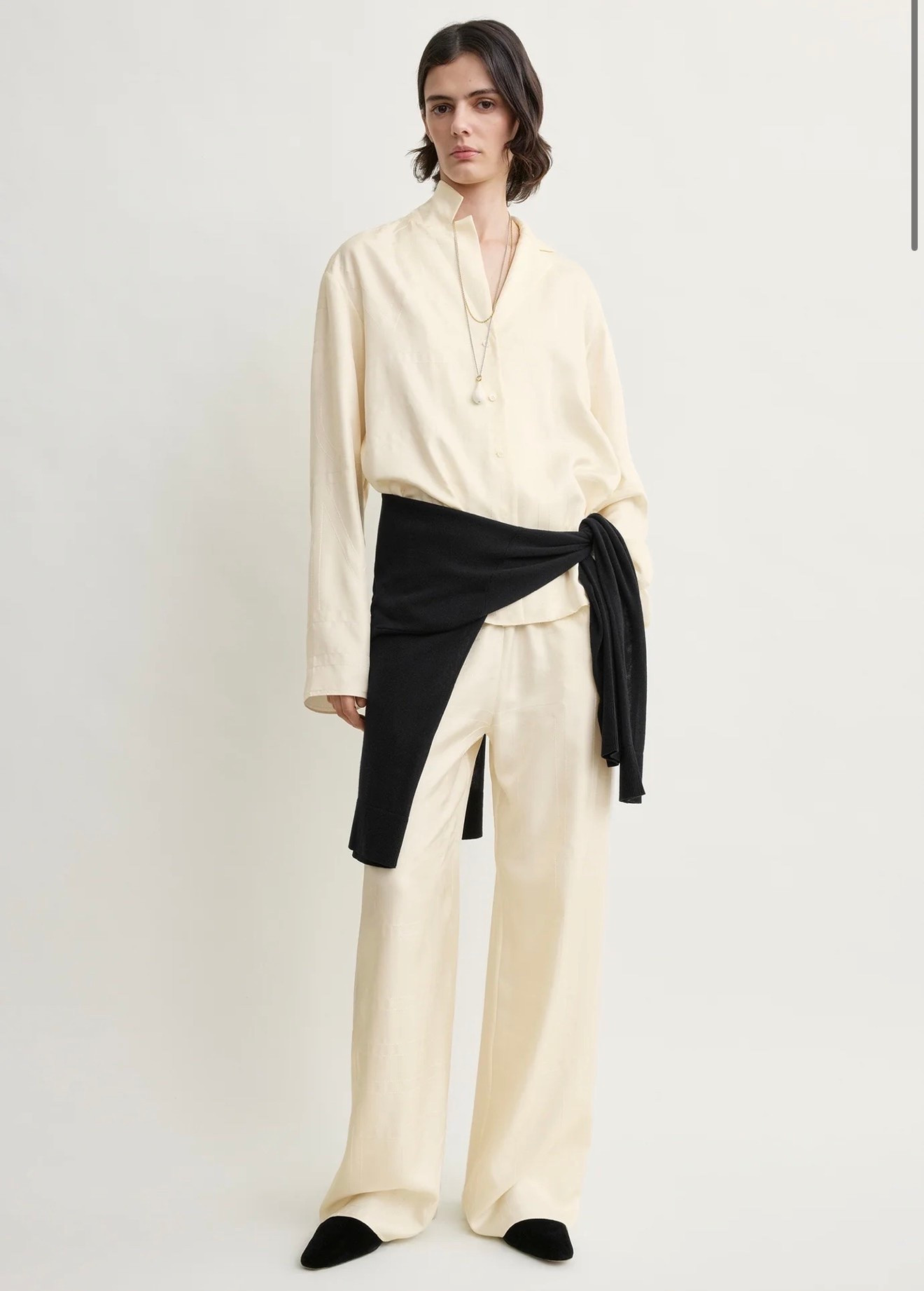 Toteme silk set of my dreams 😍😍 so chic

#LTKmomlife #LTKU #LTKselfcare