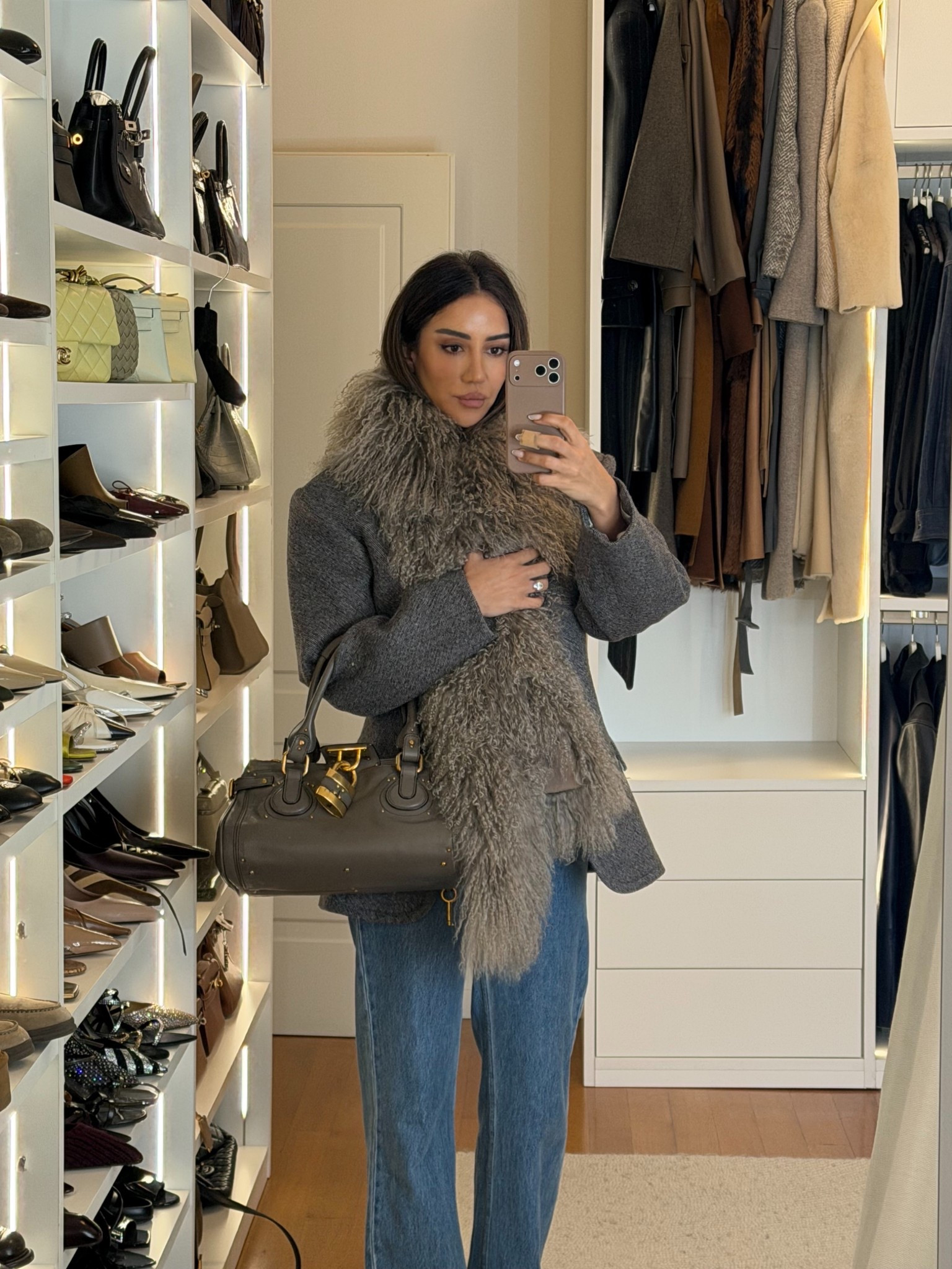 My new Chloé Paddington bag - I’m absolutely obsessed with it. ✨

#LTKootd #LTKSeasonal