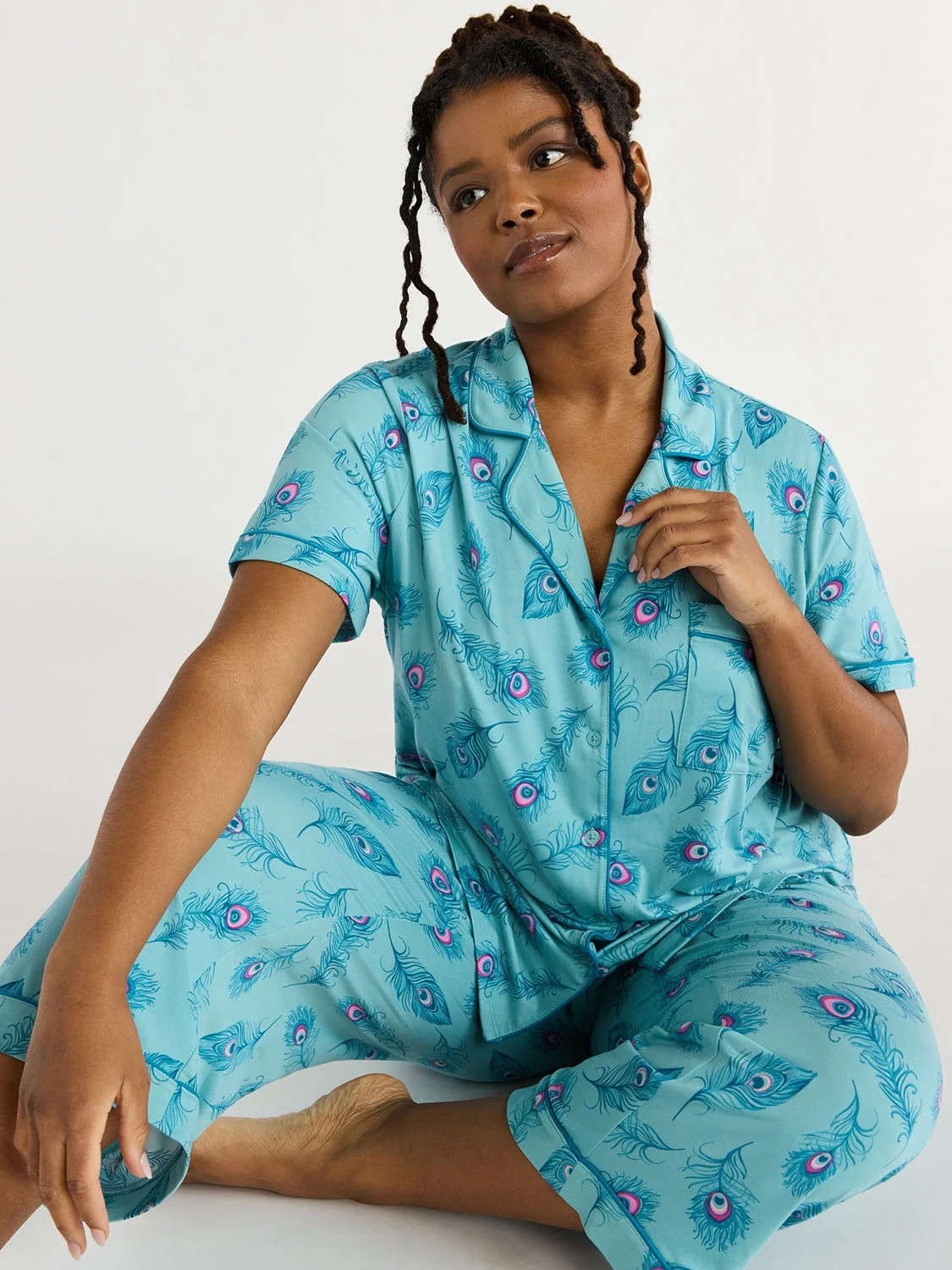 Joyspun Women's Knit Notch Collar Top and Capri Pants Pajama Set, 2-Piece, Sizes S to 3X | Walmart (US)