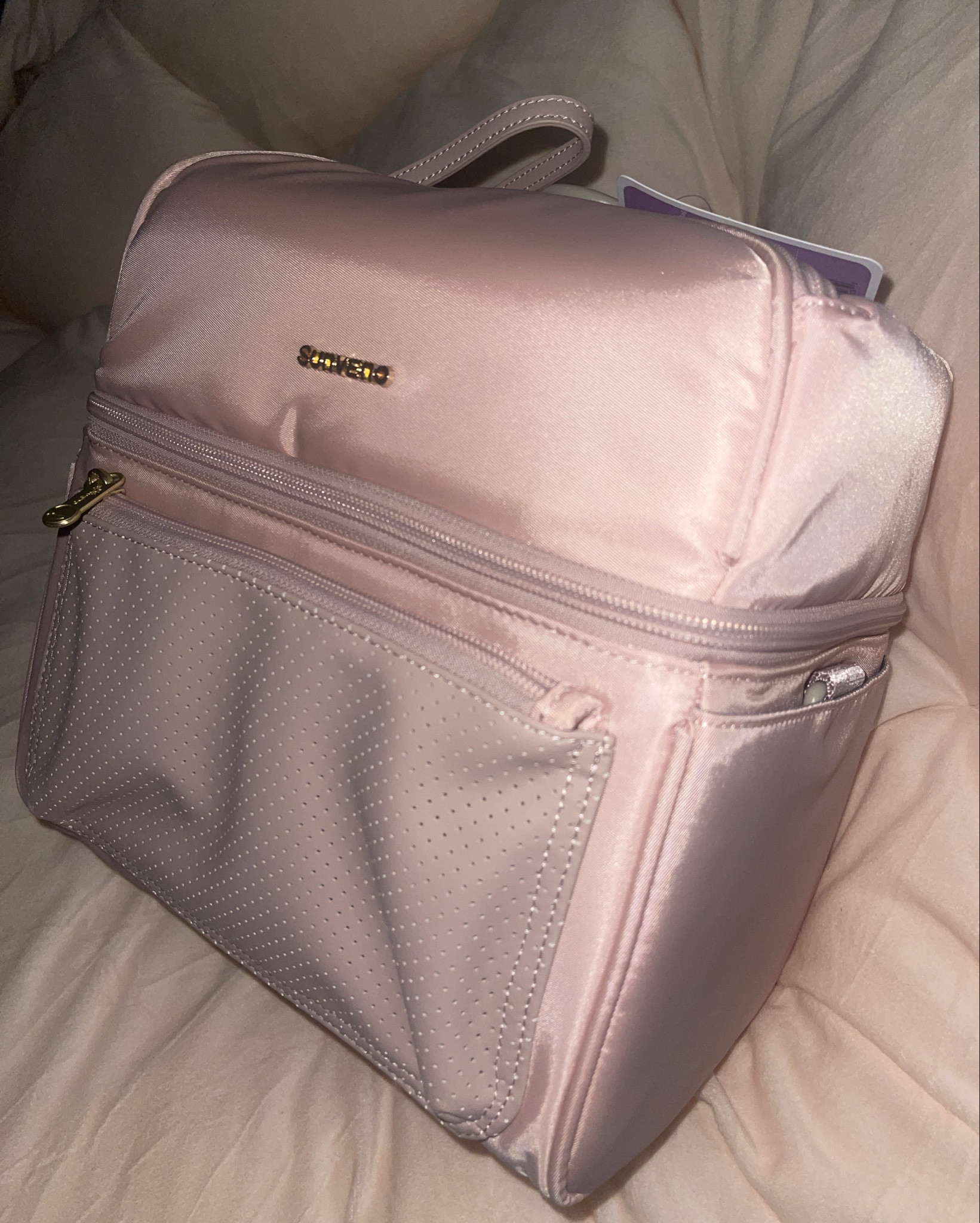 As a pumping mom, I always always have back up bags to just grab and go! This bag is perfect for my quick last minute trips 



#LTKGiftGuide #LTKmomlife #LTKdayinmylife