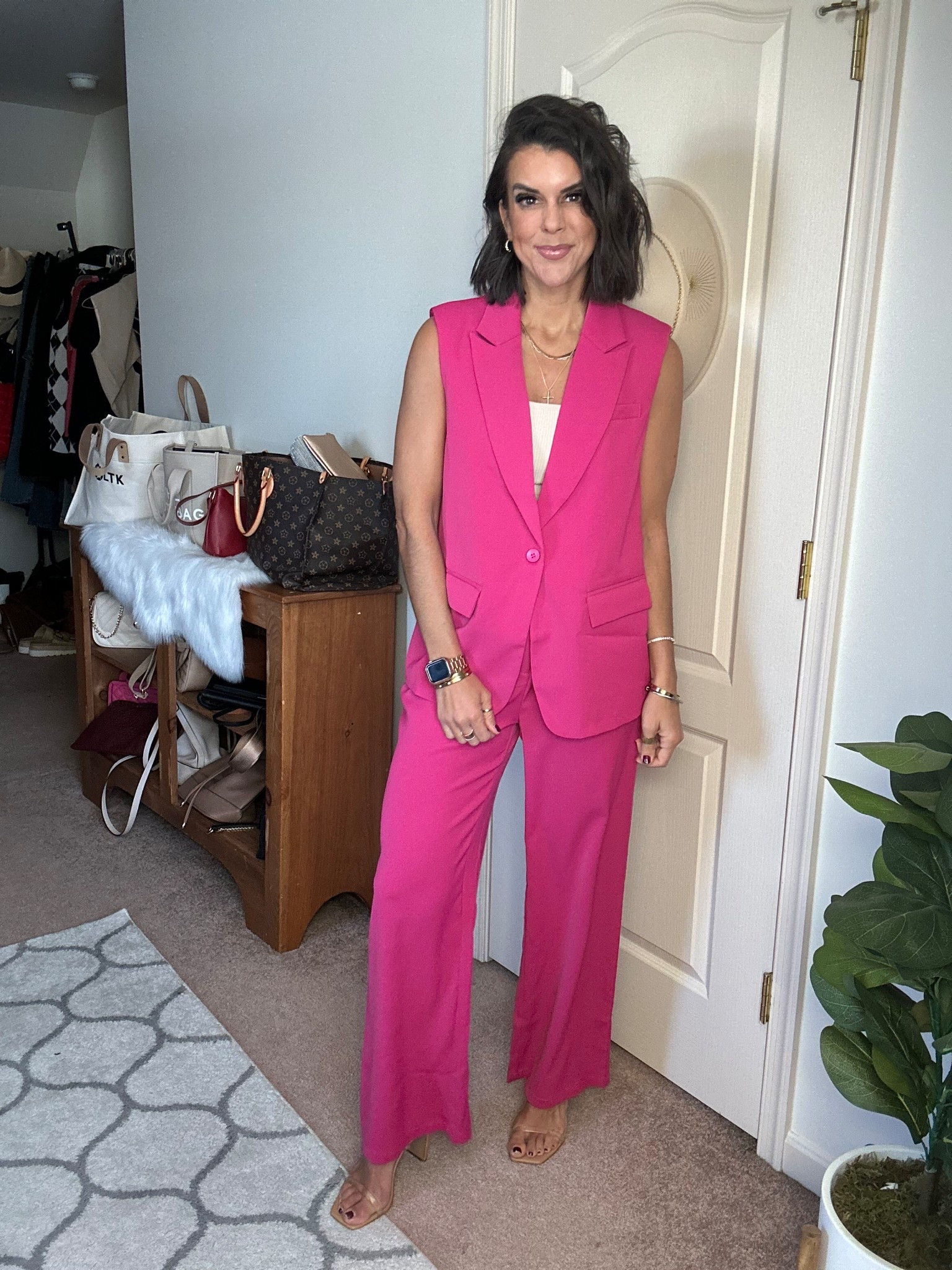 Size small in set and tank Heels fit tts

#LTKFindsUnder100 #LTKSeasonal