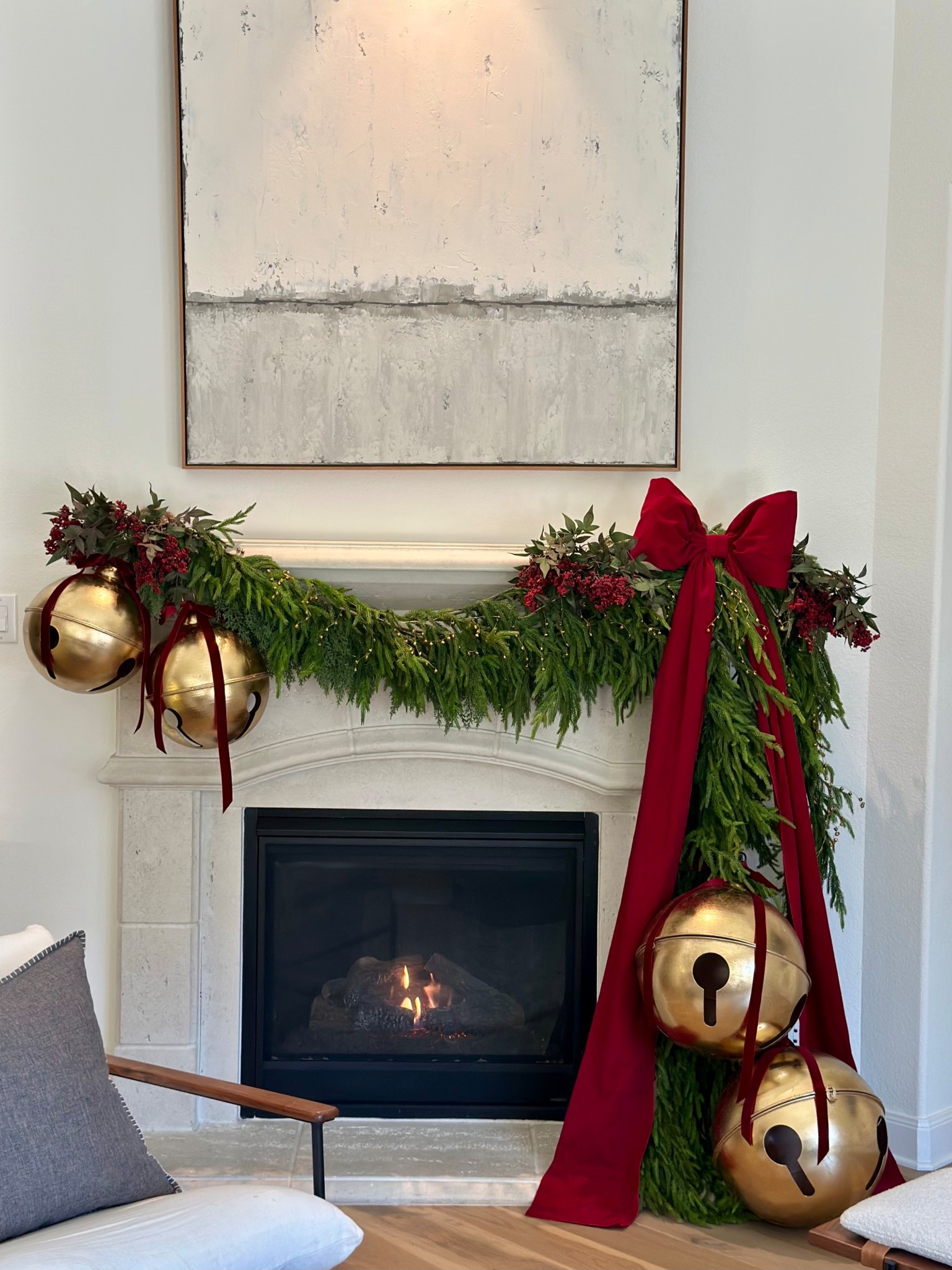 I’m obsessed! ❤️

These Hobby Lobby oversized bell are such a statement already and them perfect with an oversized bow! I’ll probably play with it some more but loving how it turned out so far.

Garland
My Texas House
Norfolk
Bells
Bow
Christmas decor

#LTKHoliday #LTKHome #LTKSeasonal