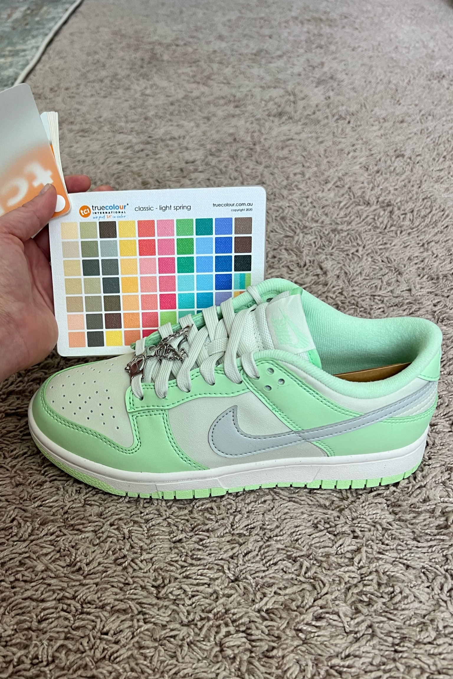 Light Spring Nike Dunks in a mint green! Influenced by @shoppinwithsally💛

#createdcolorful #createdcolorfulspring #hocspring #tcispring #pcaspring #lightspring #warmspring #truespring #brightspring #clearspring #paintboxspring #bluespring

#LTKSaleAlert #LTKActive #LTKShoeCrush