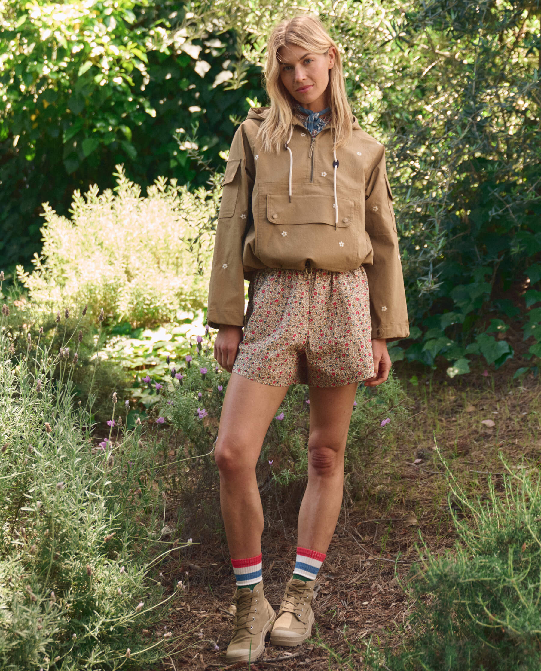 The Embroidered Cropped Trailhead Pullover. -- Khaki With Cream Daisie | THE GREAT.