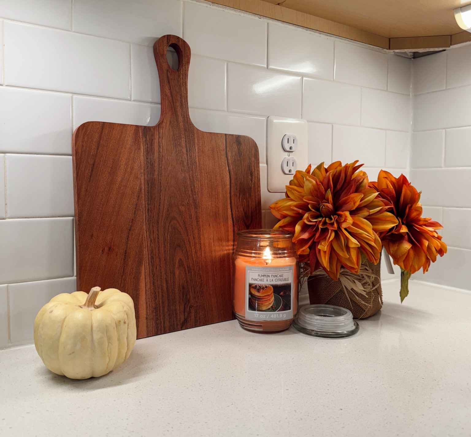 a kitchen moment 🧡

#LTKHome #LTKStyleTip #LTKSeasonal