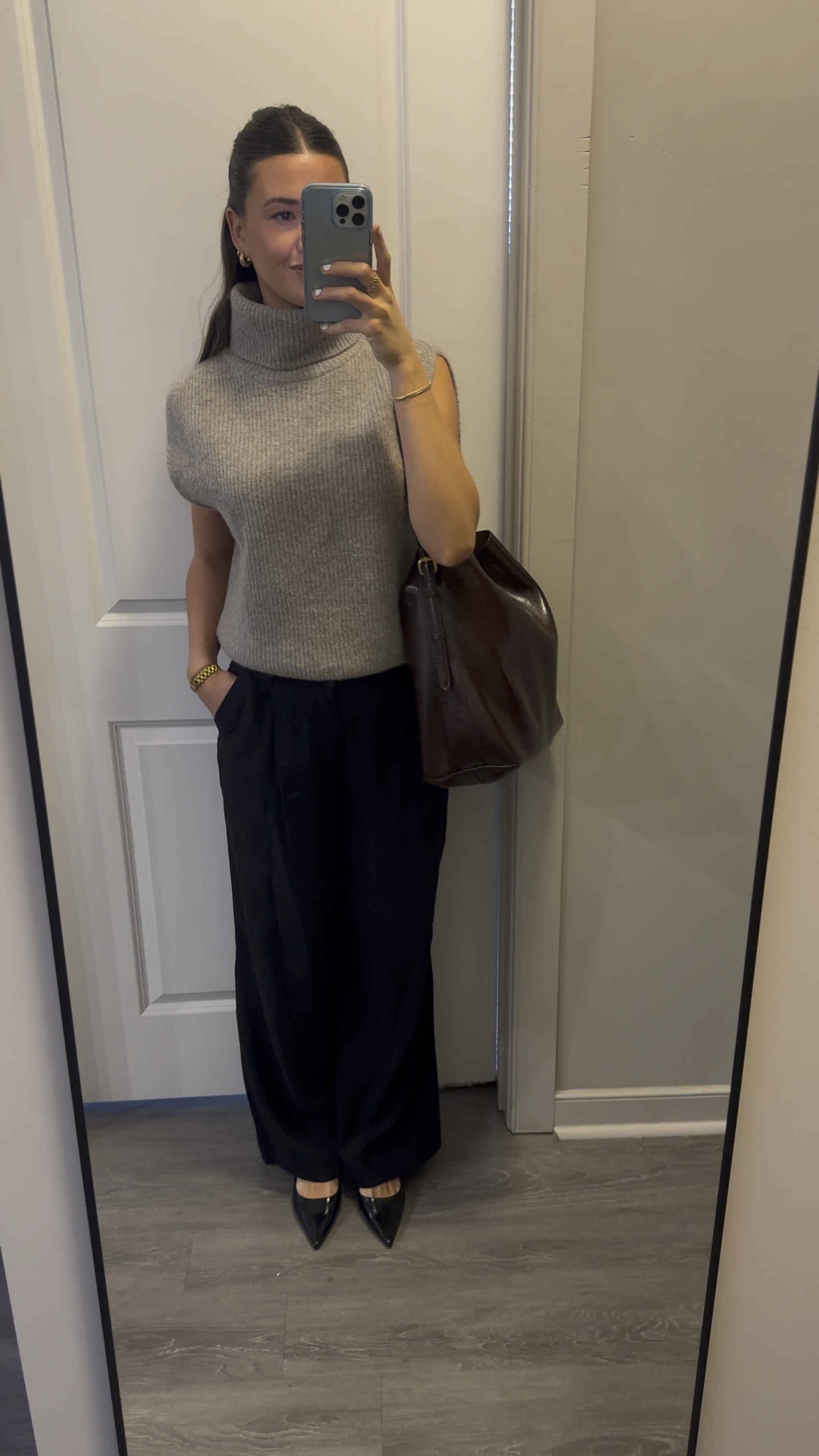 another day in the office = another outfit🩶



#LTKWorkwear #LTKFindsUnder100 #LTKItBag