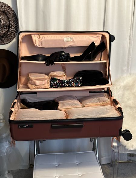 Royce & Rocket’s Castle Classic is the perfect upgrade for your holiday travels and makes packing fun and easy!

#LTKGiftGuide #LTKHoliday #LTKtravel