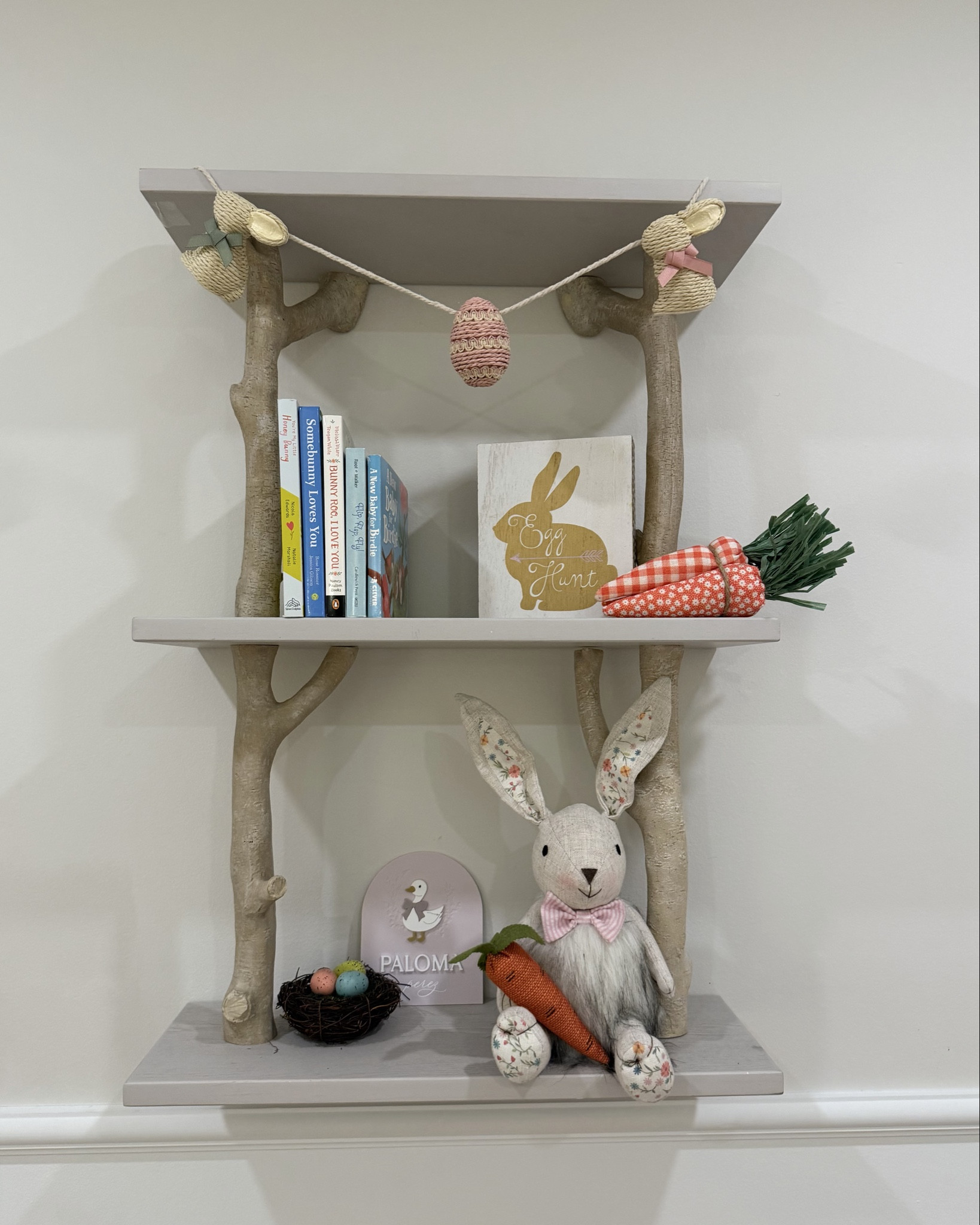 Baby girls nursery have been Easter-fied 🐰🌼🥕