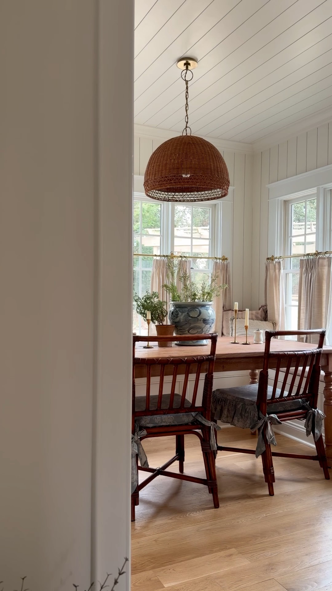 A moment around every corner makes a home ✨ See something you like? Comment SHOP for links to the entire space 🤍