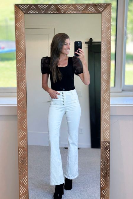 Here's a cute outfit you can wear for date night and other events!
#falloutfit #transitionstyle #outfitinspo #fashionfinds

#LTKstyletip #LTKFind