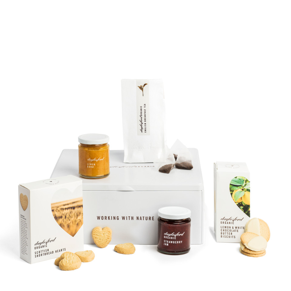 Tea Time Treats Tin | Daylesford Organic