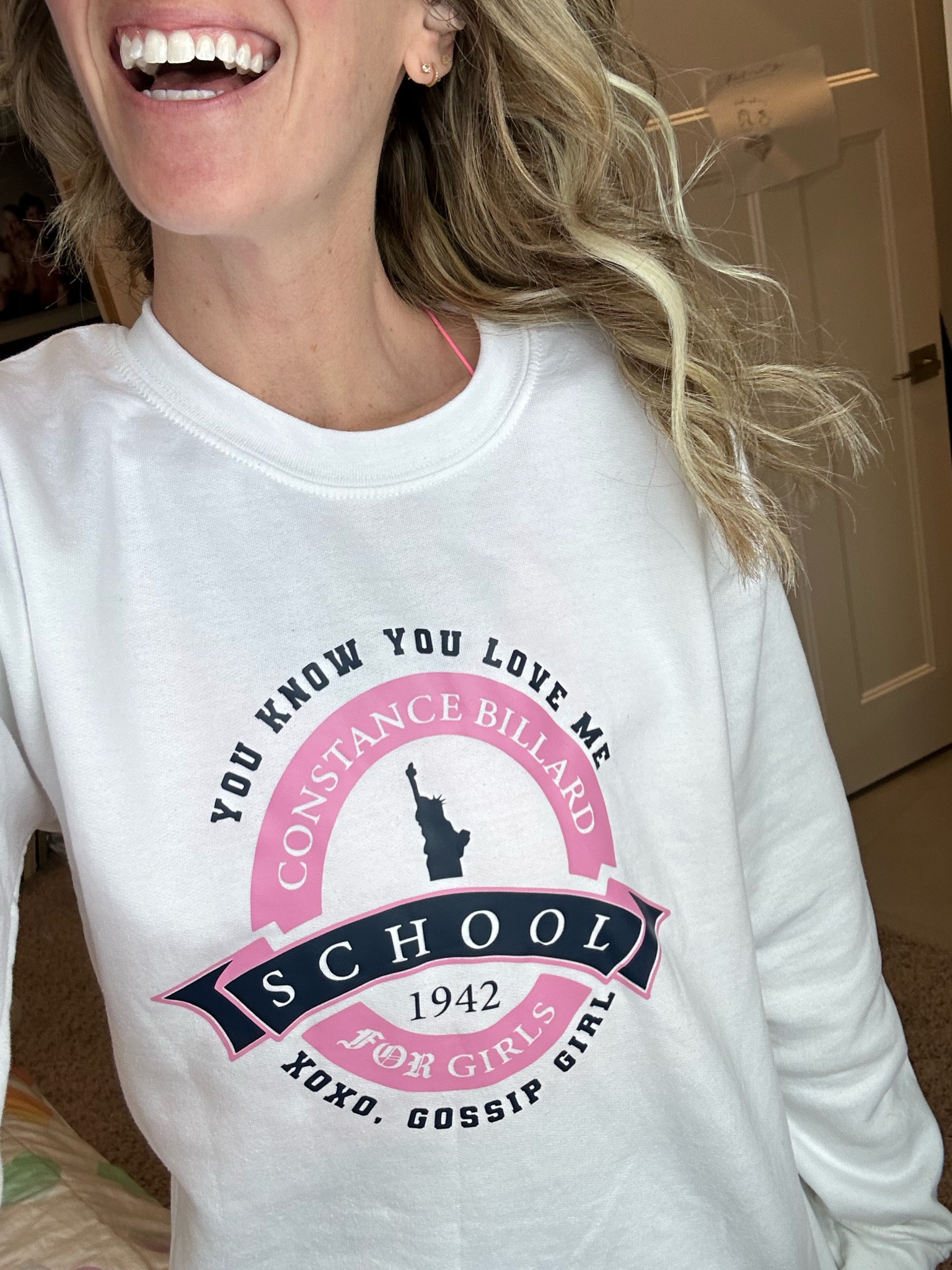 Gossip girl sweatshirt comfy prep school logo graphic tops 