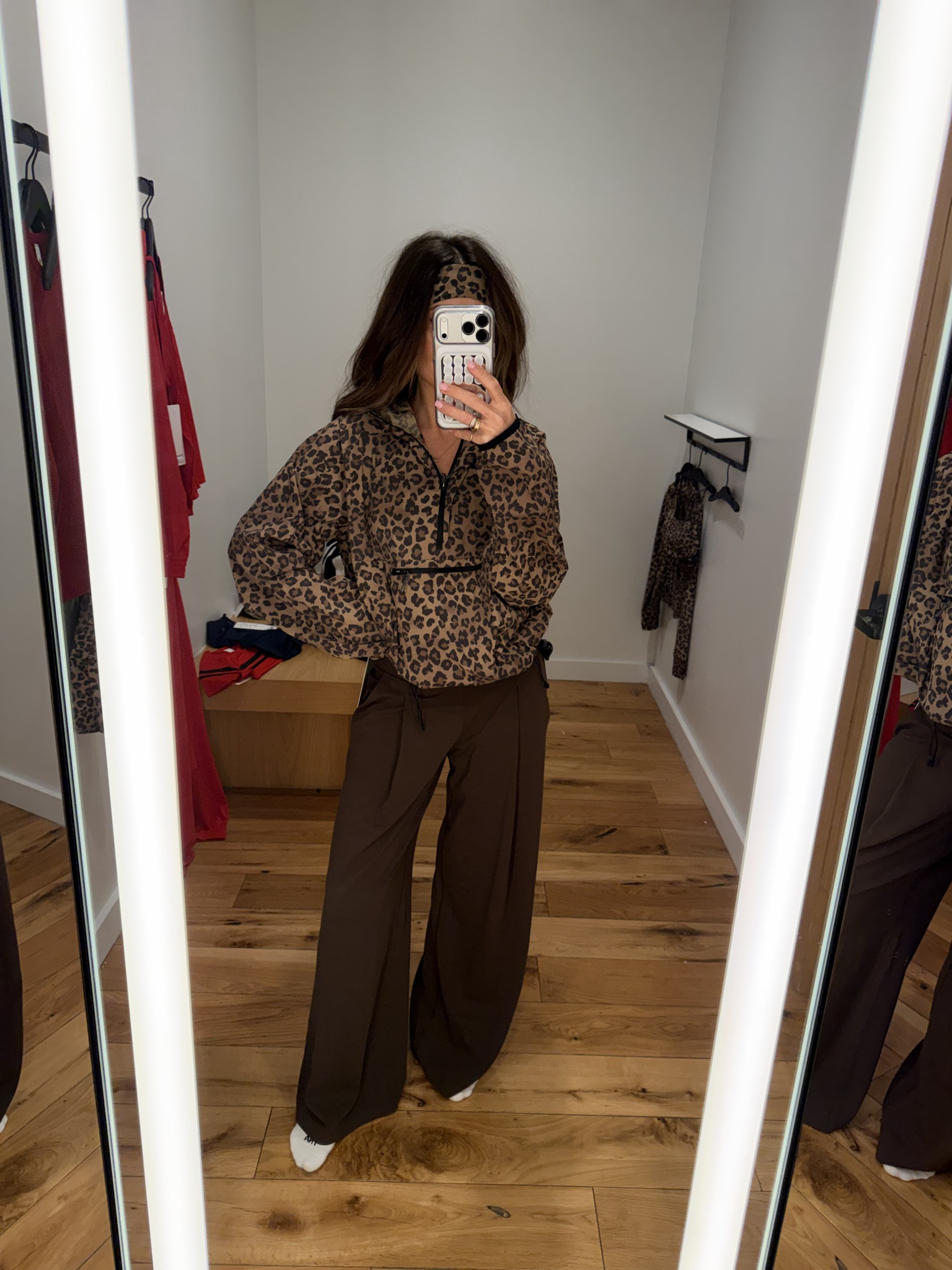 Officially our favorite pants!! Just restocked!

@lululemon 