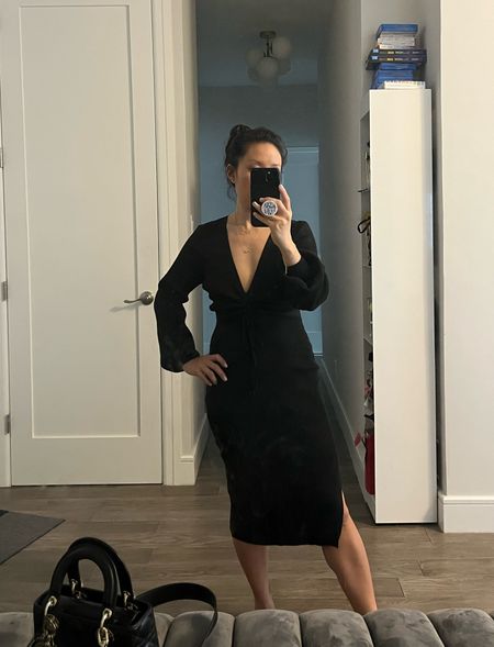 Black dress. Here’s a more casual dress option. It’s a light sweater rib fabric. Great office outfit with blazer and then change up accessories and lose the jacket for drinks later. Also, great for date night or a girls dinner. Slightly oversized. Wearing a small.

#LTKworkwear #LTKitbag #LTKunder50