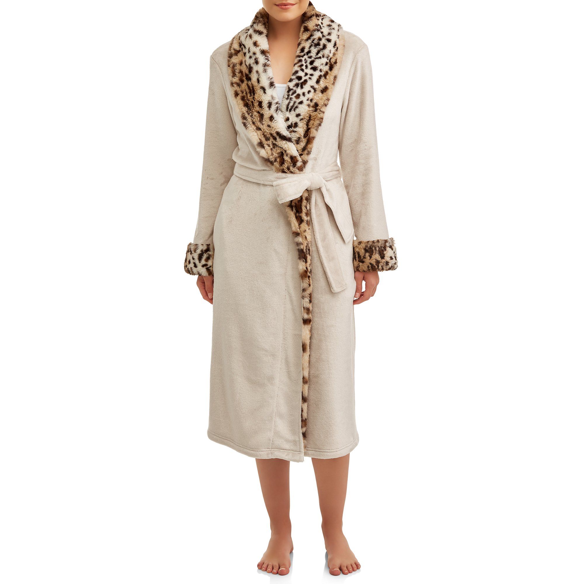 Secret Treasures Women’s and Women’s Plus Superminky Robe | Walmart (US)