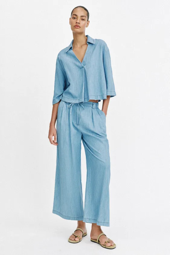 FLOWY V-NECK BLOUSE | Zara US