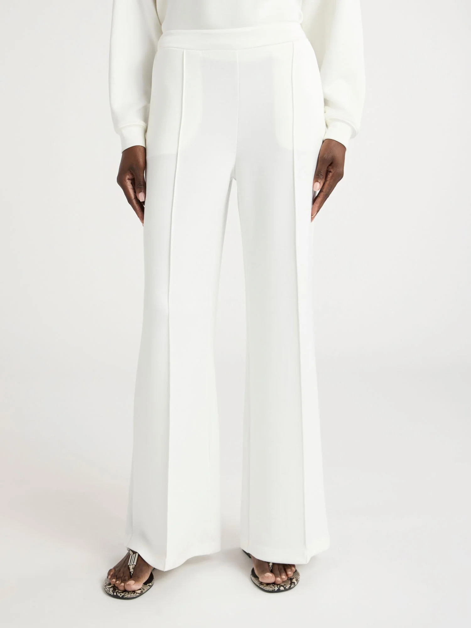 Scoop Women's and Women's Plus Ultimate ScubaKnit Seamed Trouser Pants, Sizes XS-4X | Walmart (US)