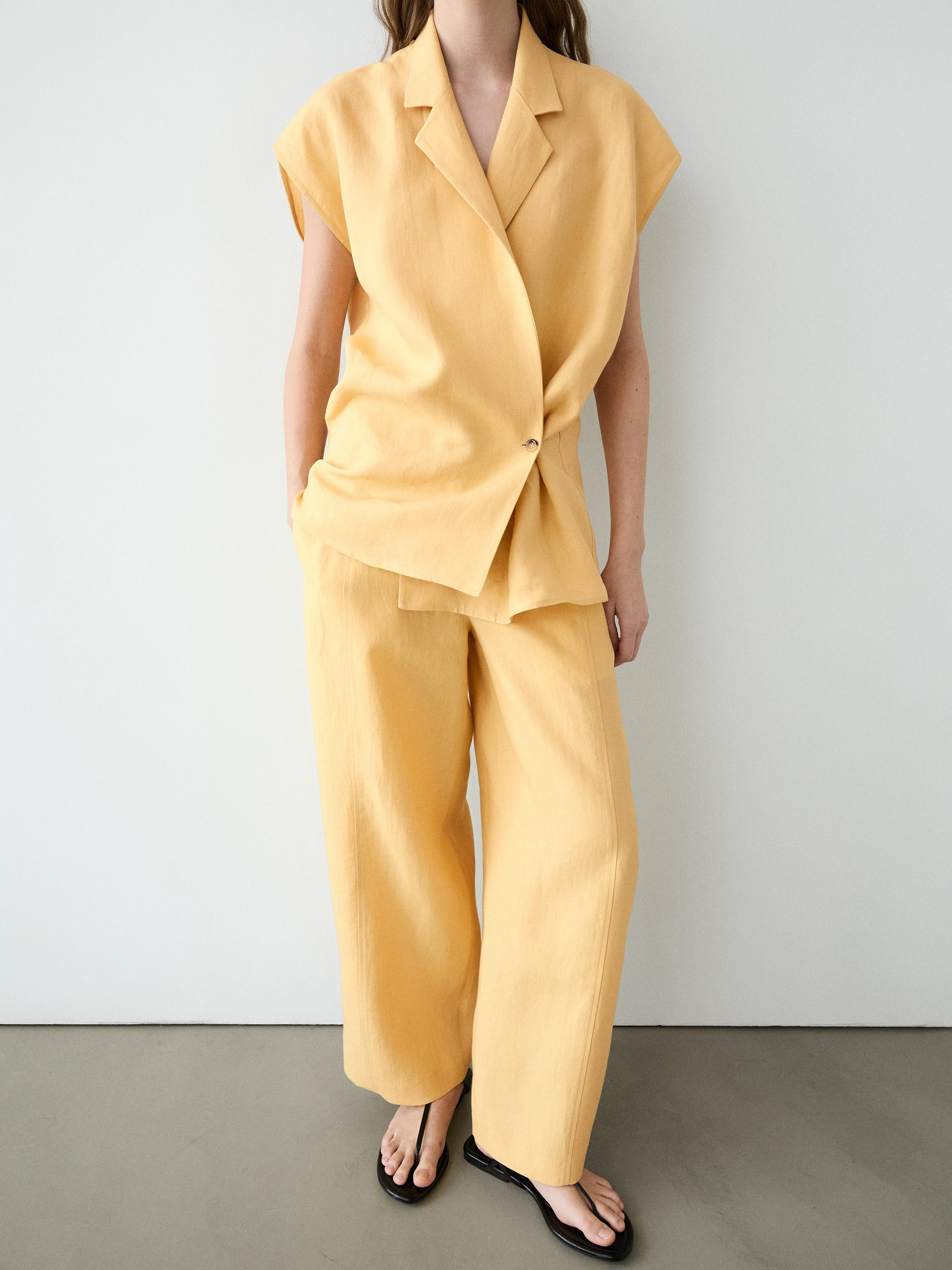 Linen barrel fit trousers · Off White, Yellow · Trousers | Massimo Dutti | Massimo Dutti US