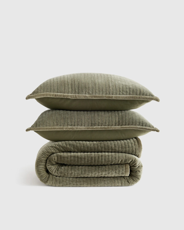 Velvet Channel Quilt, Forest Green