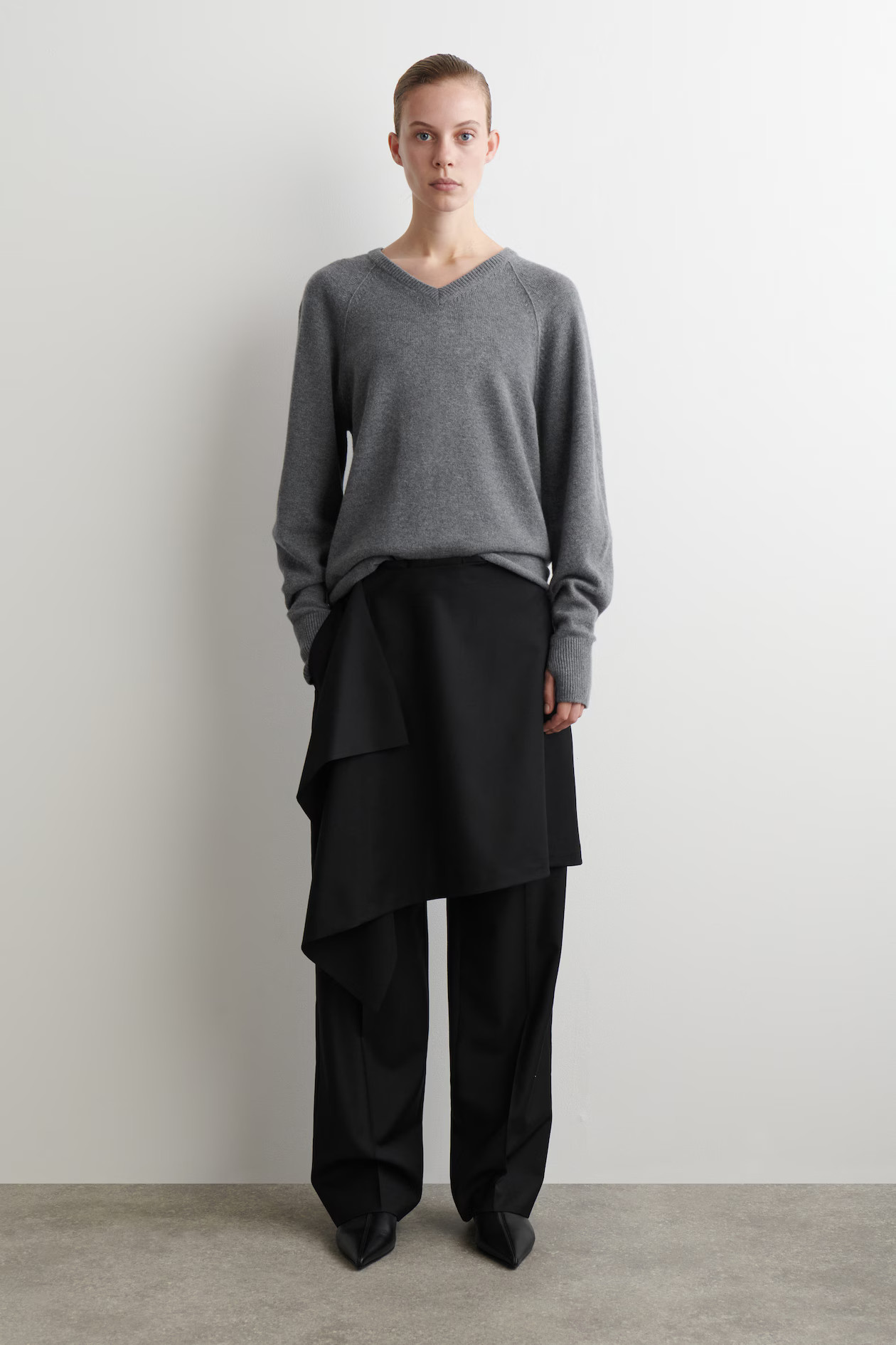 WOLLHOSE MIT ROCK - SCHWARZ | COS DE | COS (EU)