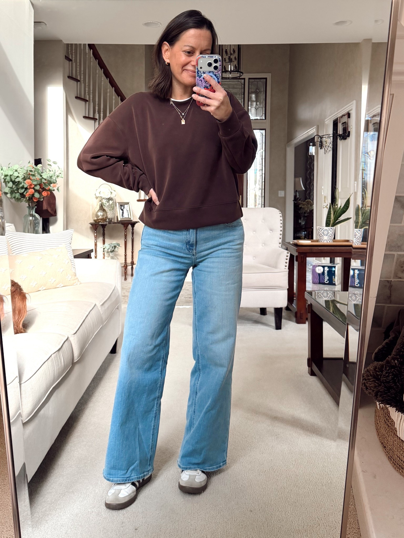The best wide leg jeans! Run true to size and come in 4 inseam lengths. 

I’m in the 26 and 30” inseam and I am 5’4”!



#LTKmomlife #LTKootd #LTKOver40