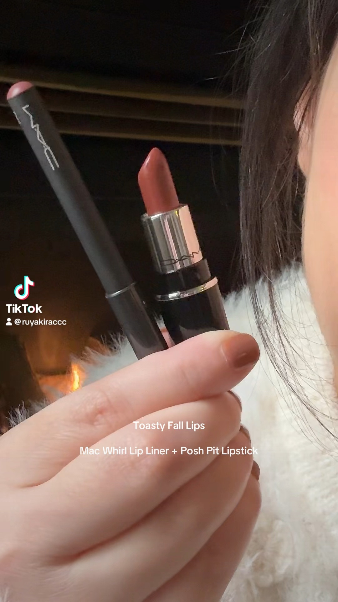 Toasty fall lips with Mac Whirl Lip Liner + Posh Pit Lipstick. Comes in a mini set for $24! #mac #fallmakeup #fallstyle #autumn #holidaygiftsets #makeupgiftsets 

#LTKHoliday #LTKBeauty #LTKGiftGuide