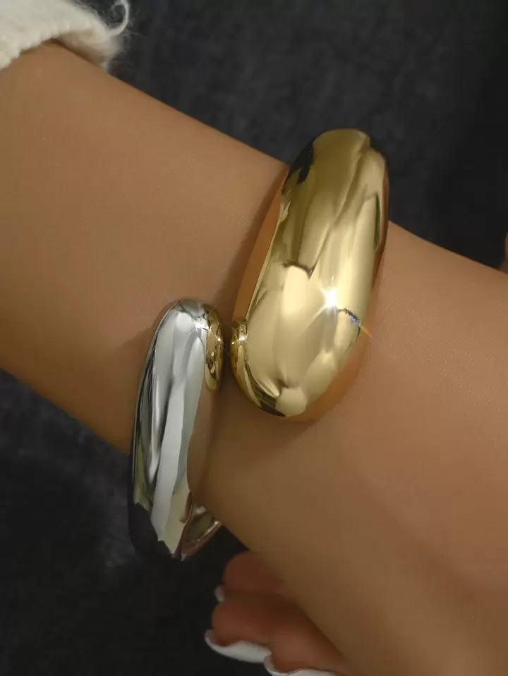 1pc Simple Geometric Abstract Snake Shaped Fashionable Intellectual Sweetness Style, Minimalist E... | SHEIN