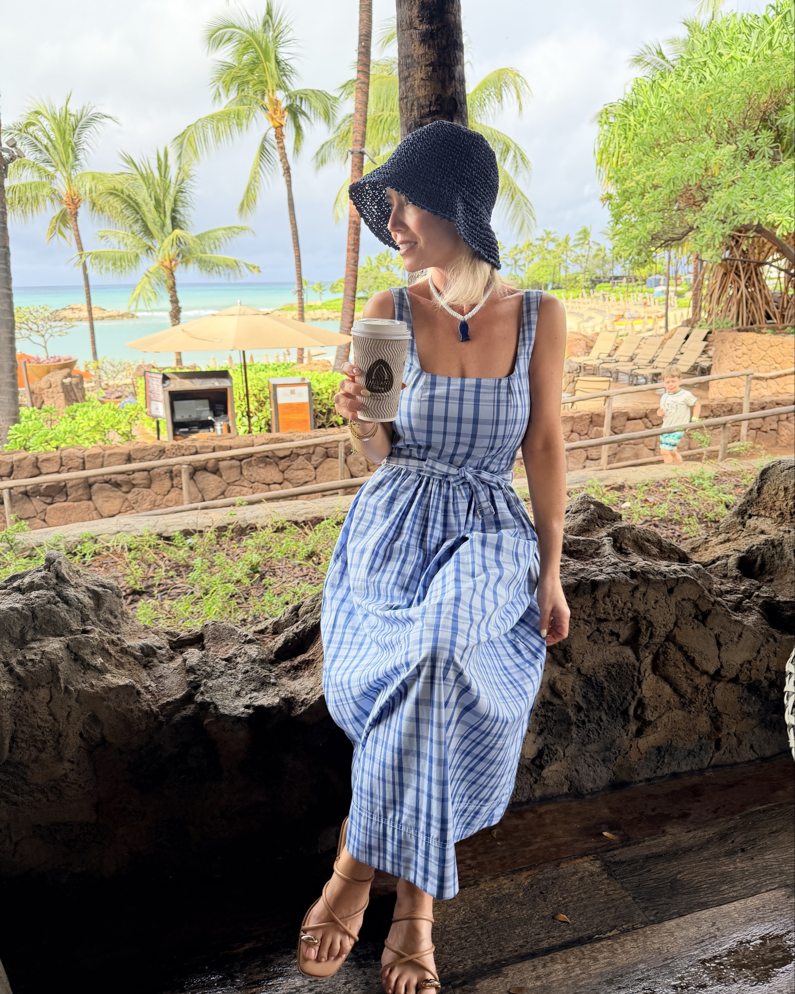 Tomar café siempre es buena idea… y más frente al mar ☕️🌴
Mi vestido, collar y sombrero están en mi LTK ✨
Walmart finds 

#LTKTravel #LTKmorningroutine #LTKspring