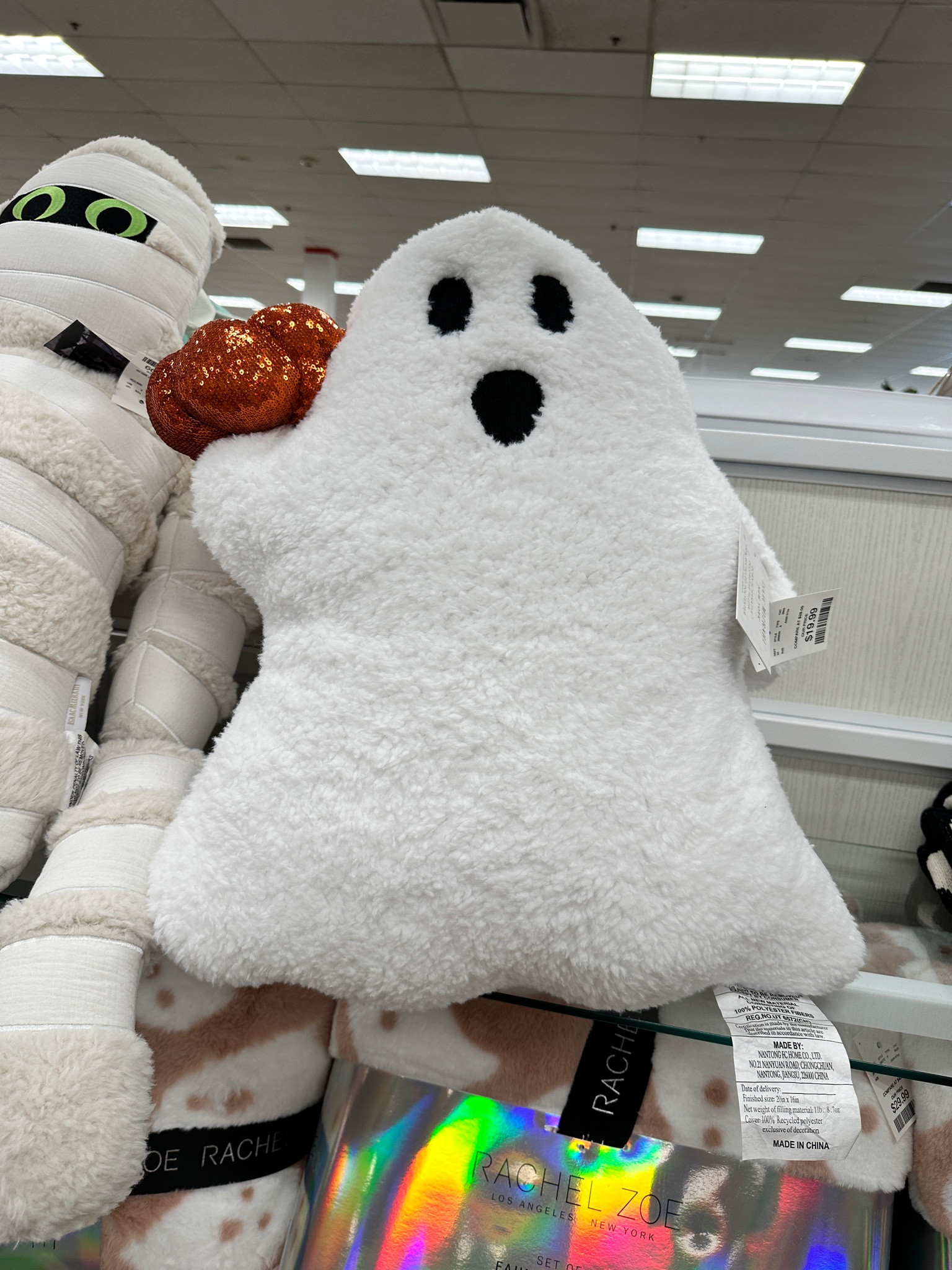 I found my cute ghost pillow online 

#LTKFindsUnder50 #LTKHome #LTKSeasonal